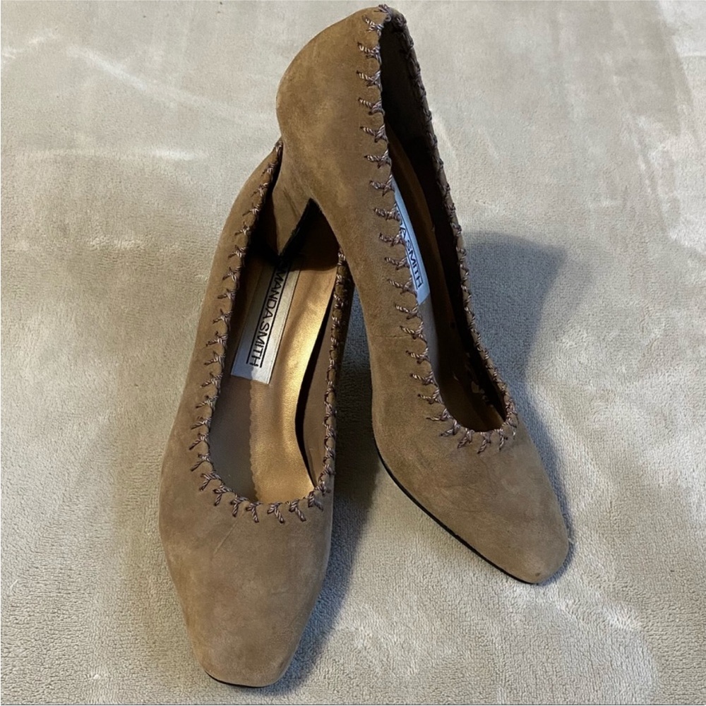Amanda Smith Vintage Kid Suede Marilyn Pumps